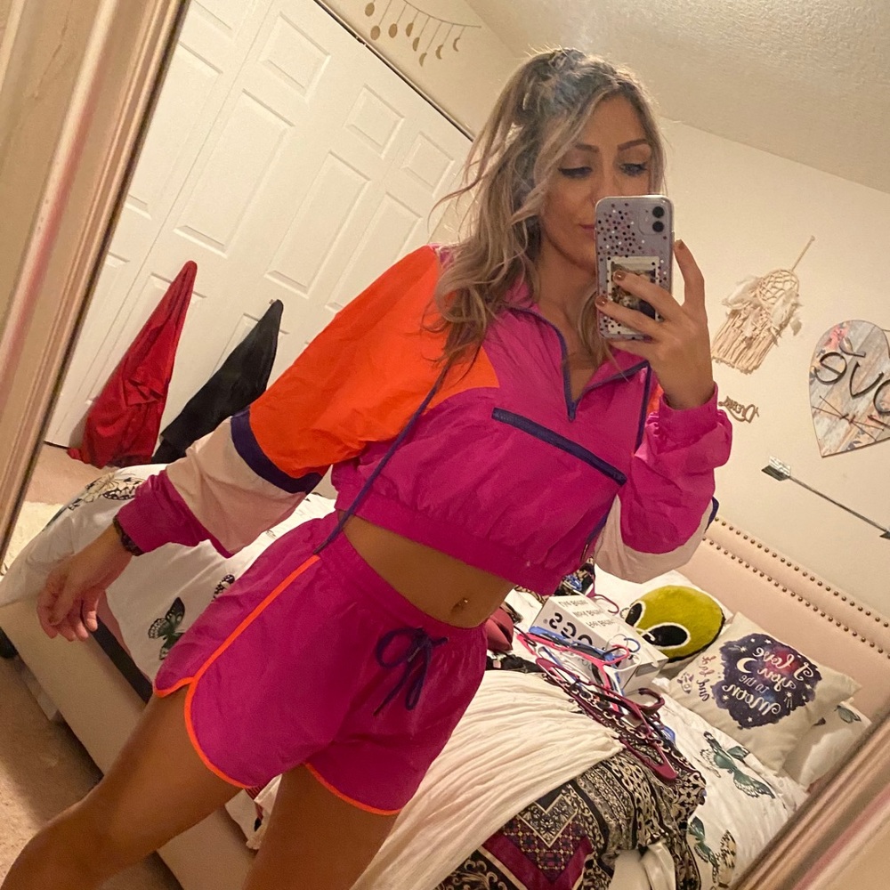 Fashion Nova Windbreaker short set.